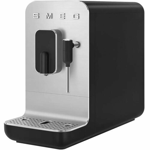 Автоматическая кофемашина Smeg BCC12BLMEU